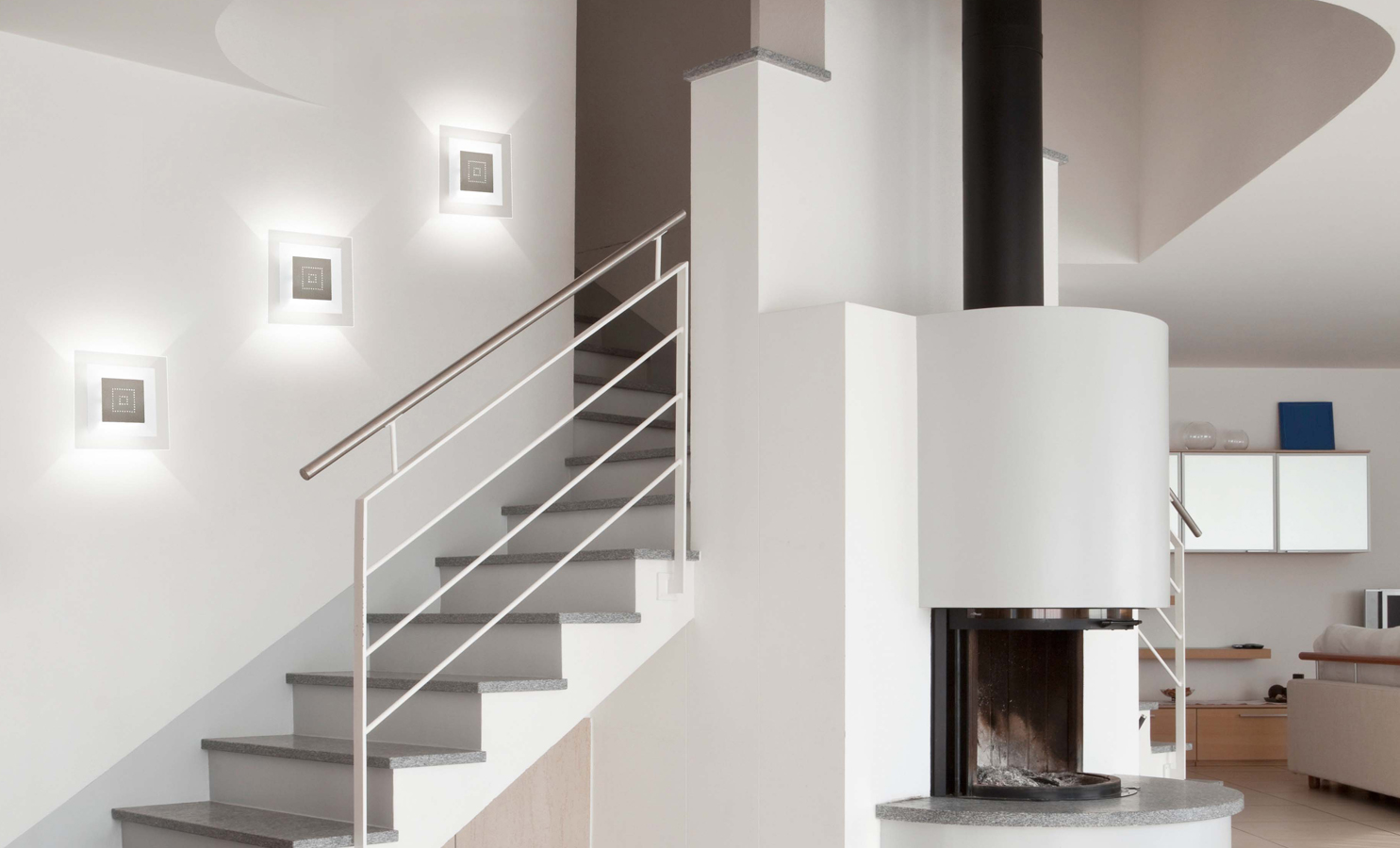 Idée lumineuse | MAGIC LED, une applique magique pour apporter un puit de lumière dans votre escalier