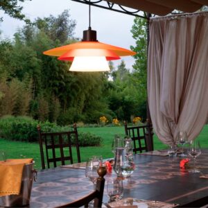 Lady Galala outdoor