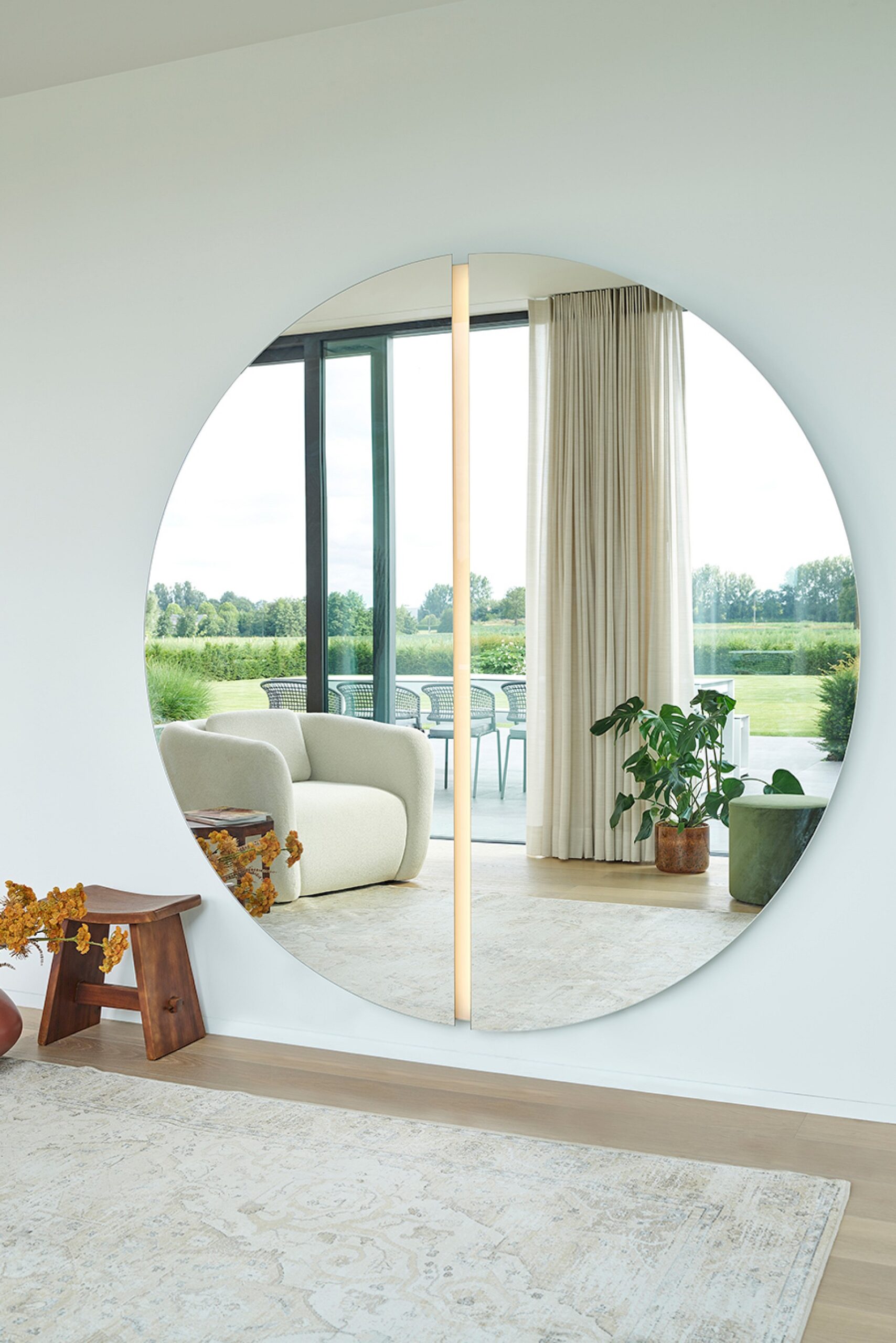 2869 490 luna light decor1.1920x0