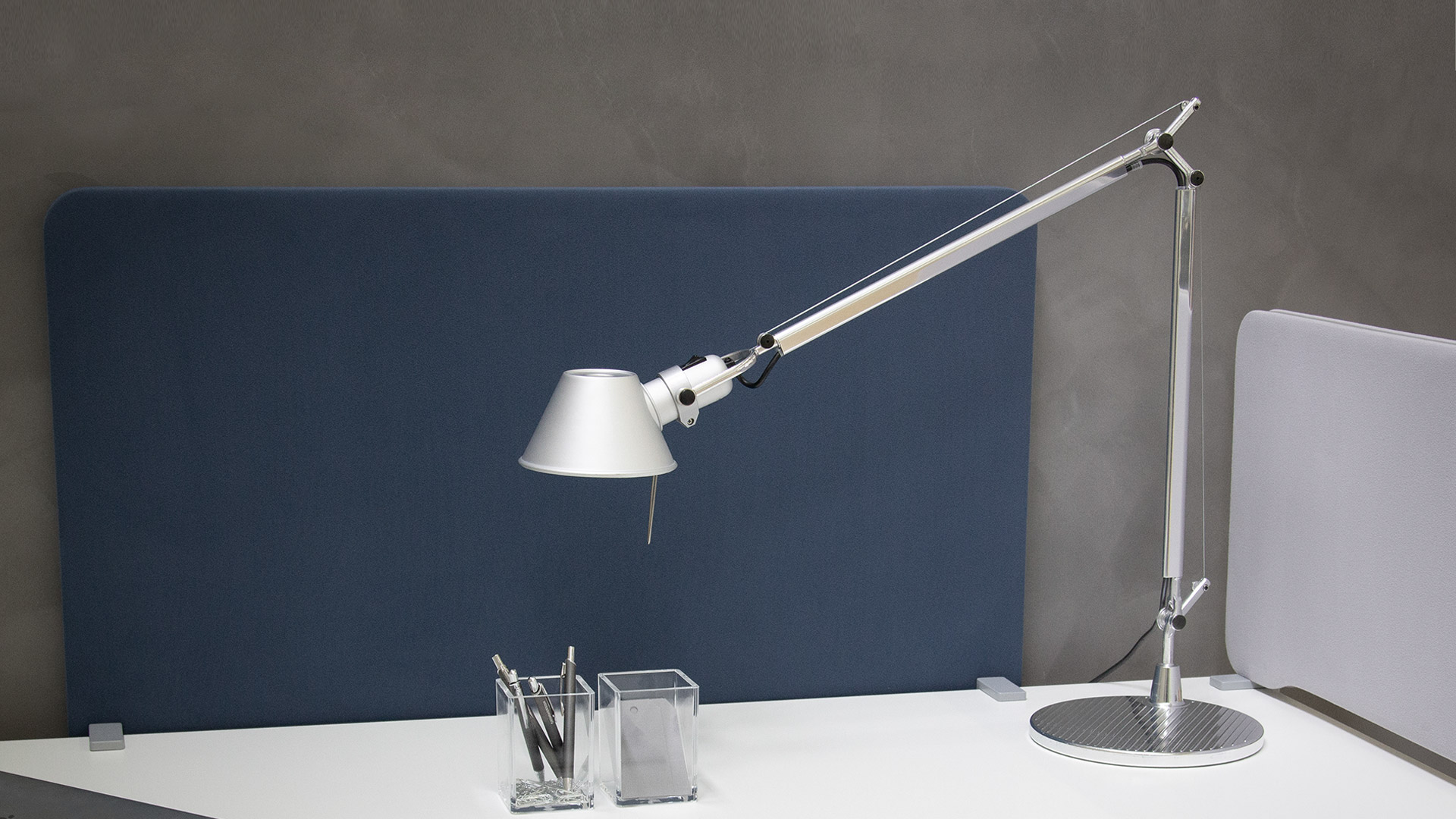 tolomeo tavolo gallery4872598 1920x1080